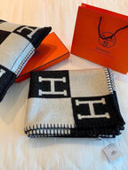TIGRE BAYADERE BLANAVALON III THROW BLANKET IN BLACK CASHMERE 407142