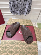 GG SLIDES IN DARK BROWN SUEDE WITH EMBOSSED LOGO STYLE 8