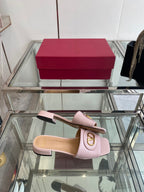 VLTN HIGH HEEL 25S 30 MM IN LIGHT PINK LAMBSKIN WITH GOLD HARDWARE