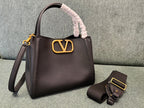 VALENTINO small handbag black calfskin 538531