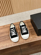 CONVERSE SNEAKER IN BLACK VELVET