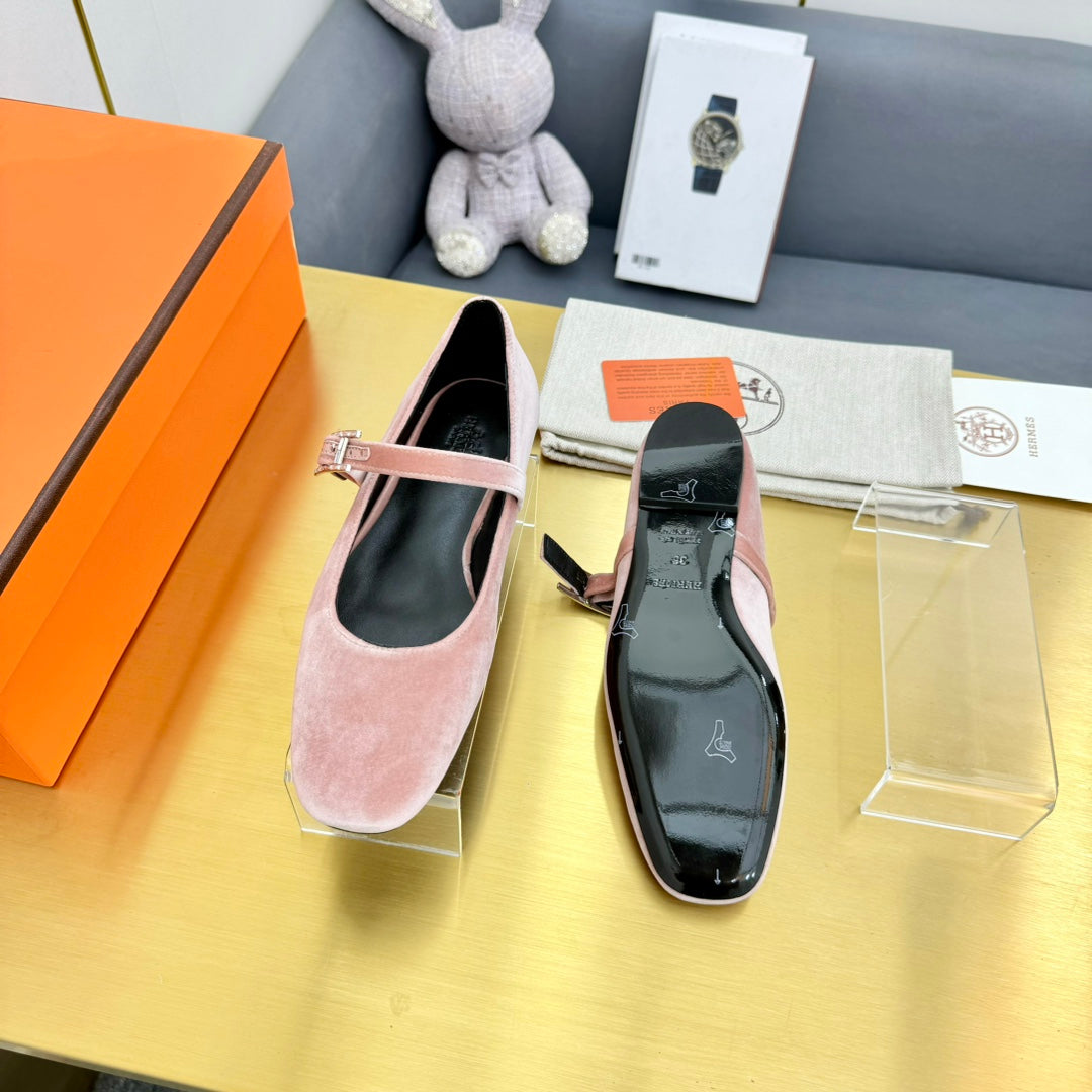 HM BALLET FLATS IN LIGHT PINK SUEDE
