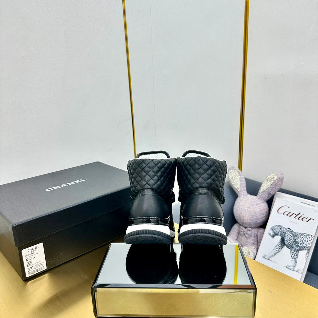 ATHLETIC SHOES IN BLACK CALFSKIN