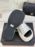 PLATFORM SLIPPERS IN SILVER LAMBSKIN