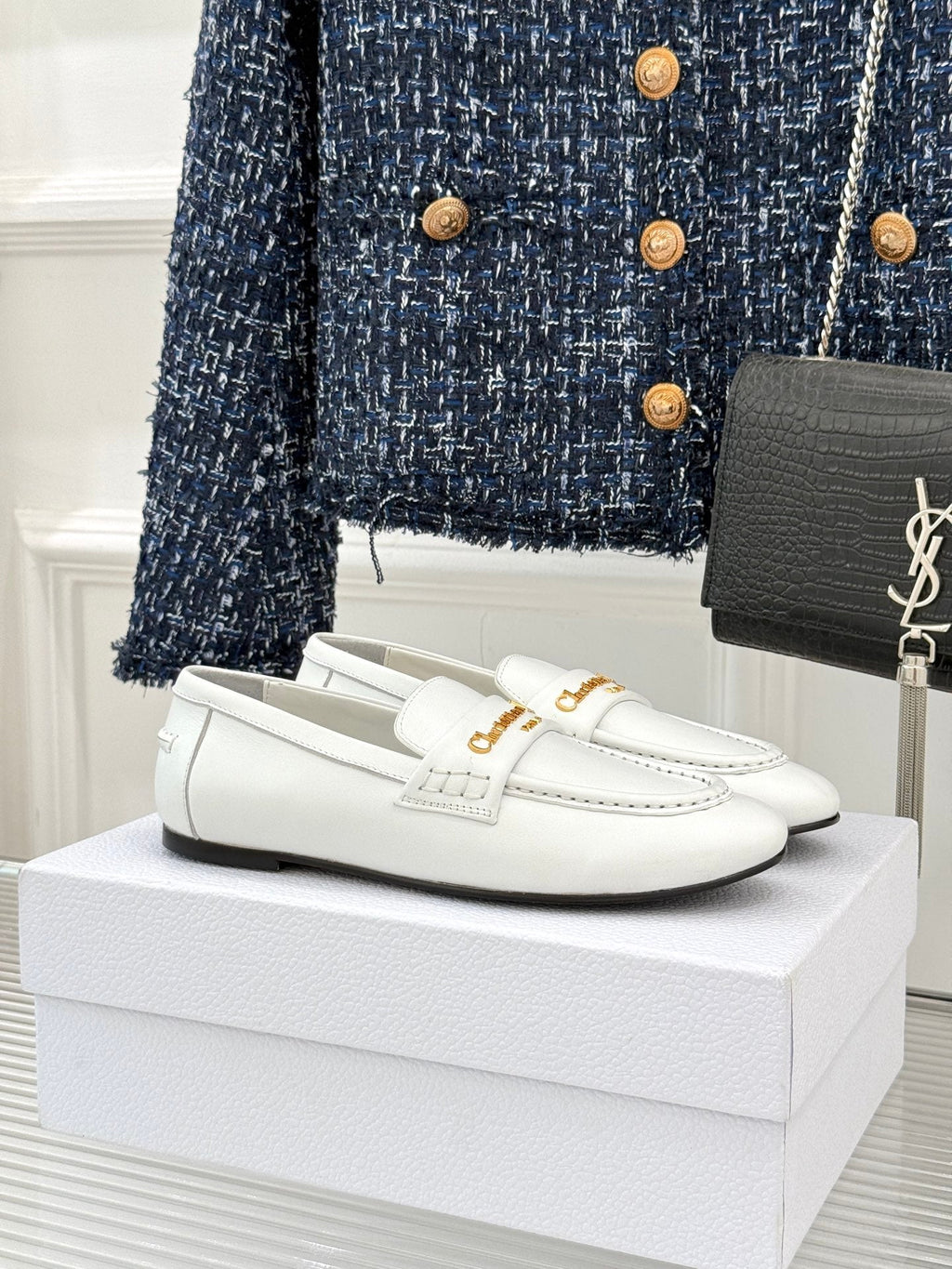 DIOR LOAFER 25S IN WHITE LAMBSKIN