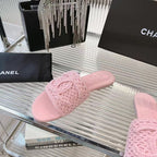 SLIPPERS LIGHT PINK SHEEPSKIN