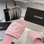 SLIPPERS LIGHT PINK SHEEPSKIN