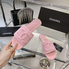 SLIPPERS LIGHT PINK SHEEPSKIN