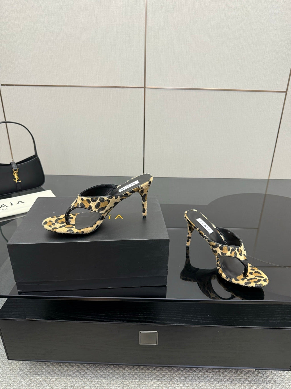 ALAIA HEELED THONG 25S IN LEOPARD PONY HAIR LEATHER