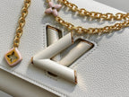 Twist MM Slim 23cm Cream Calfskin