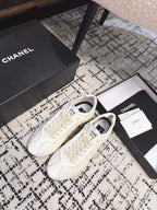 CLASSIC SNEAKERS IN WHITE SHEEPSKIN