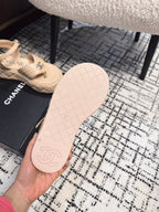 THICK-SOLED THONG SANDAL IN MACAROON BEIGE LAMBSKIN
