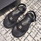 THICK-SOLED THONG SANDAL IN BLACK DENIM