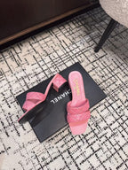MID HEEL MULES IN BRIGHT PINK SHEEPSKIN