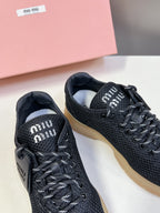 BASIC SNEAKERS IN BLACK MESH