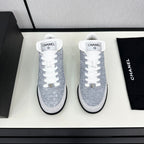 SPORTS SHOES IN GREY FABRIC