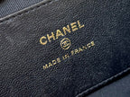 QUILTED TOP HANDLE BAG 16 IN BLACK LAMBSKIN GOLD HARDWARE