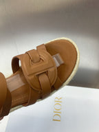 D-CLUB 25S HIGH HEEL WEDGE 100MM IN BROWN CALFSKIN RAFFIA SOLE