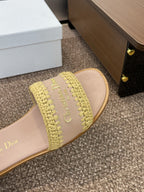 DIOR 25S D-LANE SLIDE NUDE CALFSKIN AND YELLOW BRAIDED RAFFIA