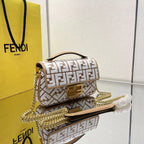 BAGUETTE 24 IN WHITE WOOL AND CAMEL BROWN RAFFIA CALFSKIN TRIM