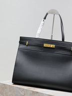 MANHATTAN SHOPPING BAG 40 IN BLACK SMOOTH LAMBSKIN GOLD BUCKLE