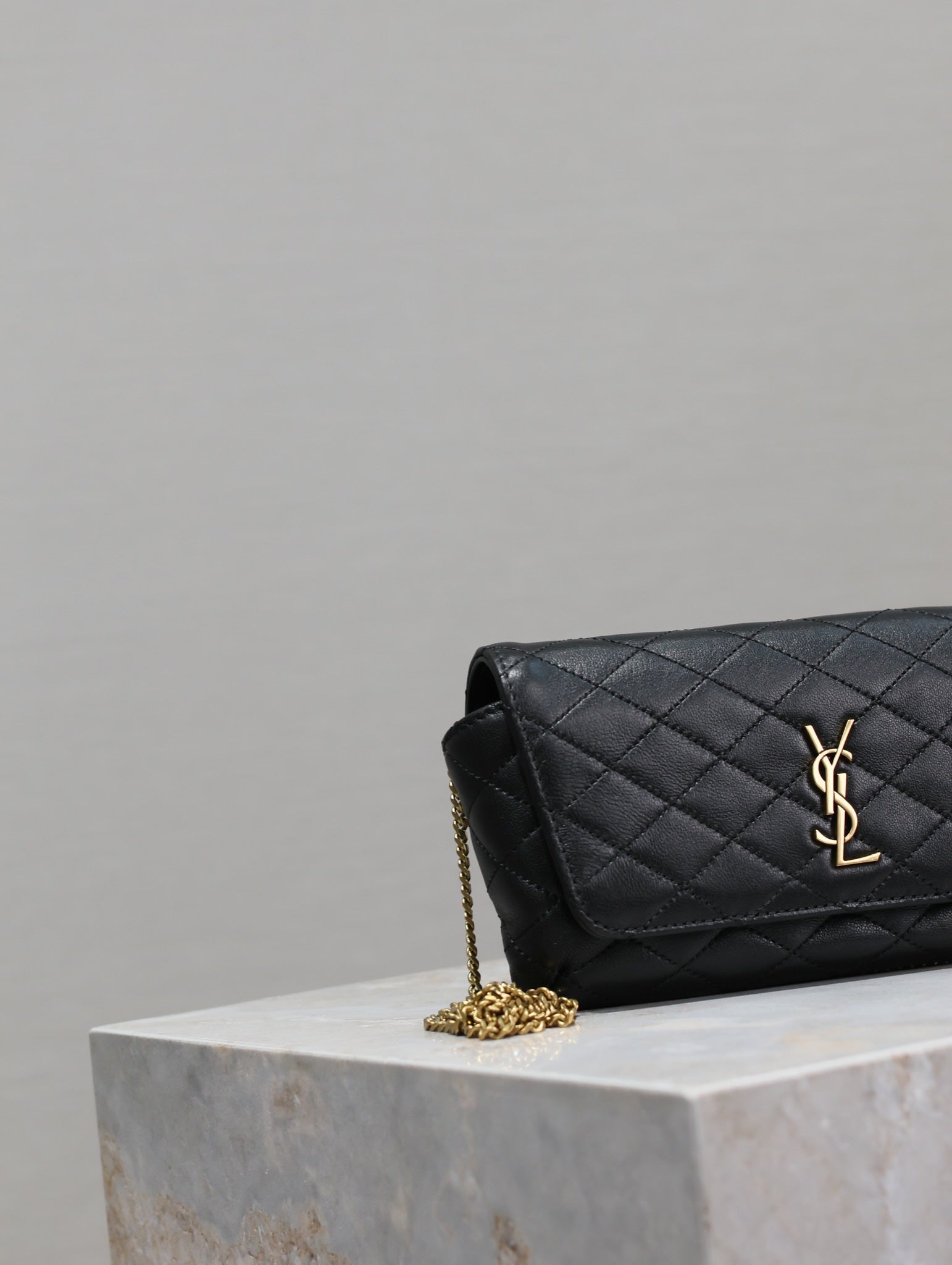Gaby Phone Bag 19cm Black Quilted Leather GHW