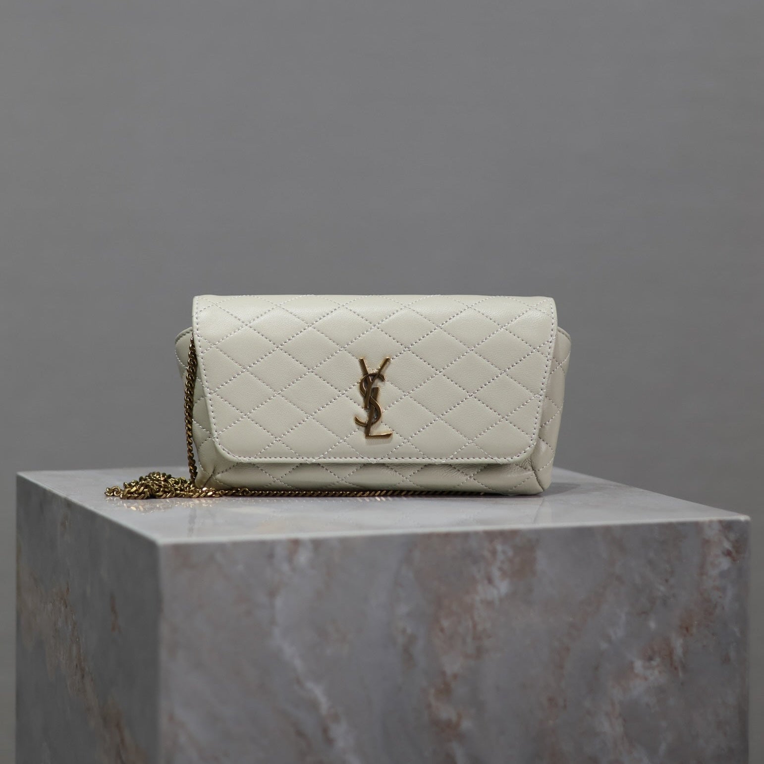 YSL 25S SAINT LAURENT GABY 19 IN BLANC  QUILTED CALFSKIN GOLD HARDWRE