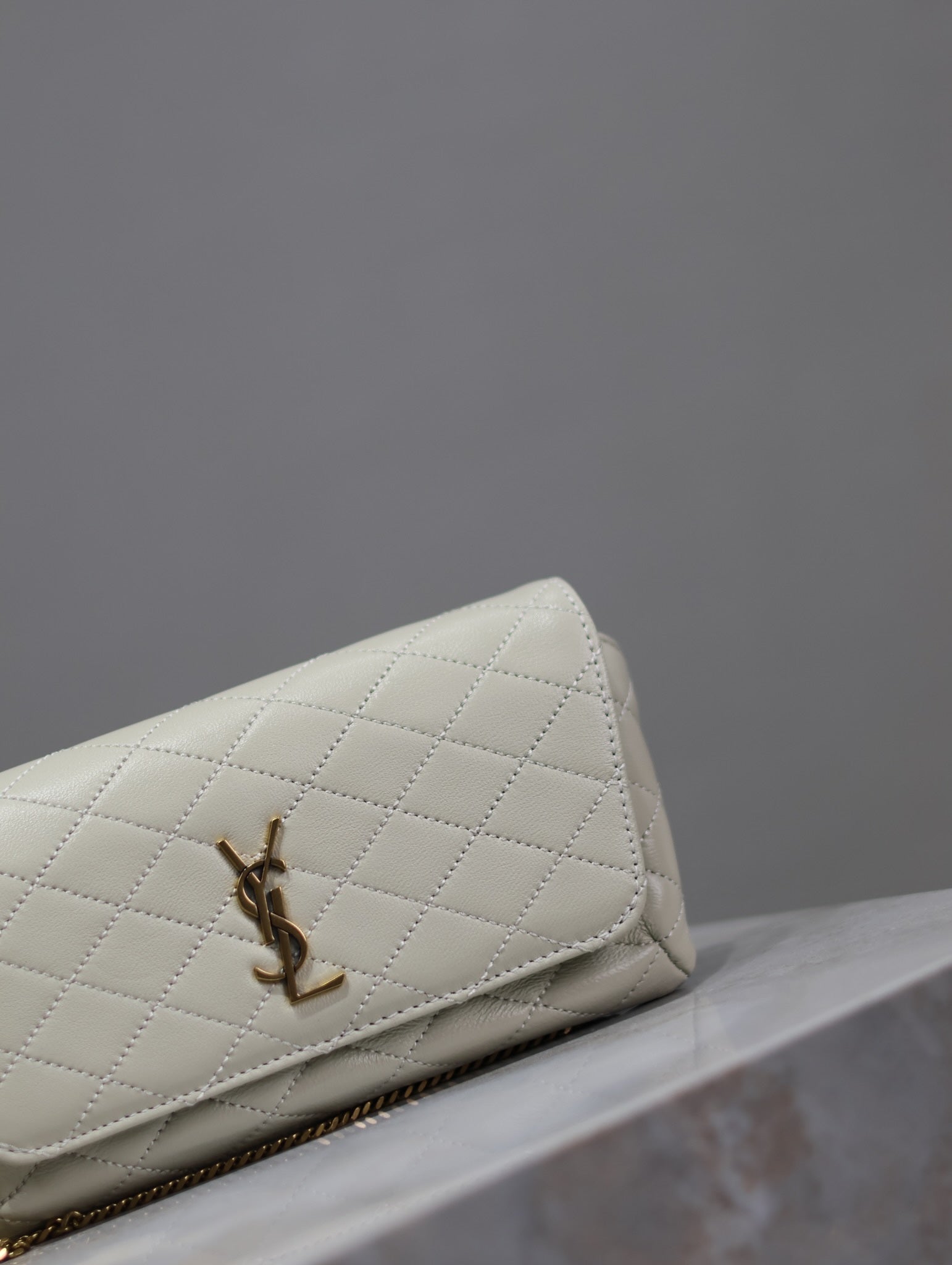 Gaby Phone Bag 19cm White Quilted Leather GHW
