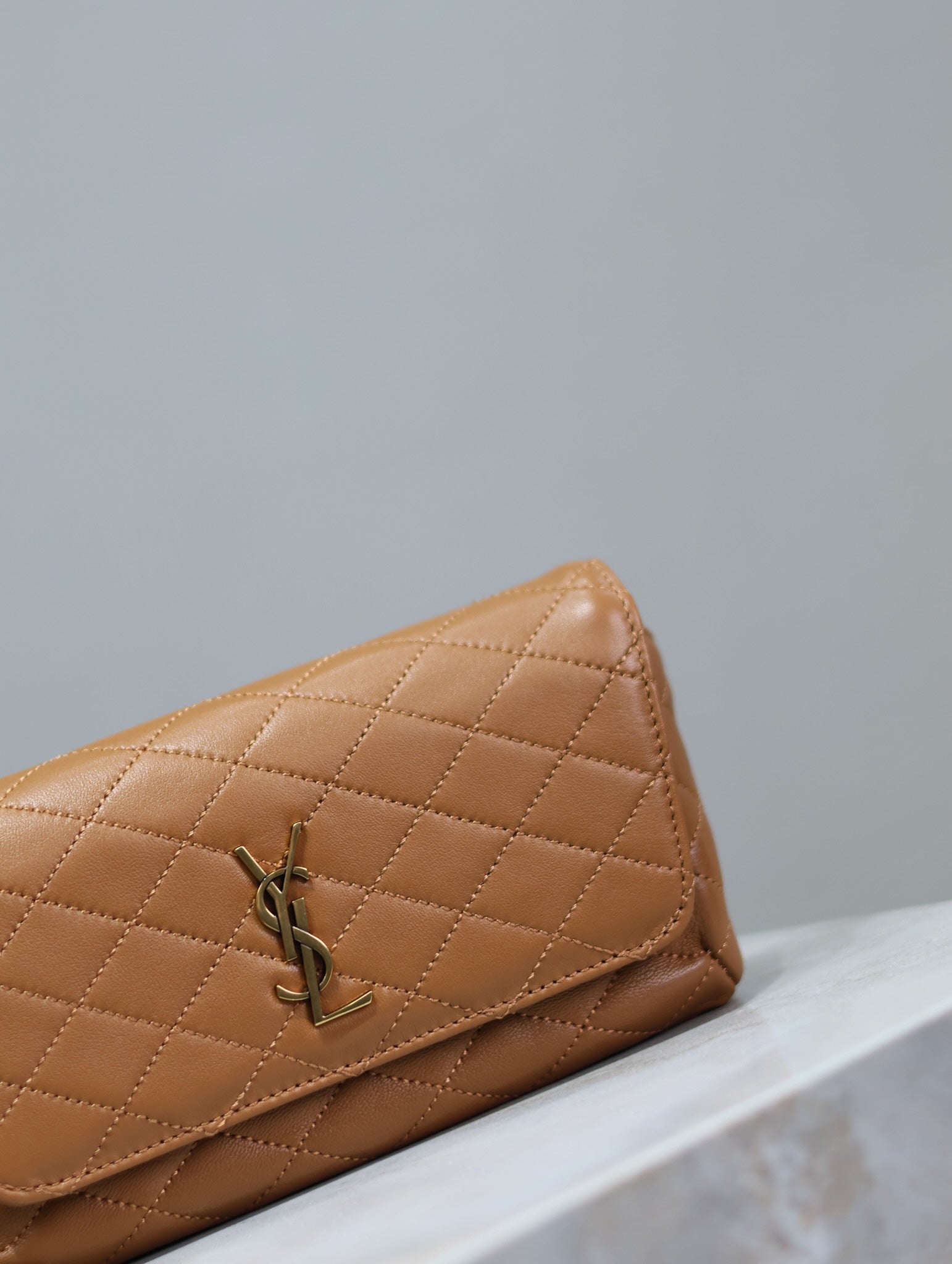 Gaby Phone Bag 19cm Light Brown Quilted Leather GHW