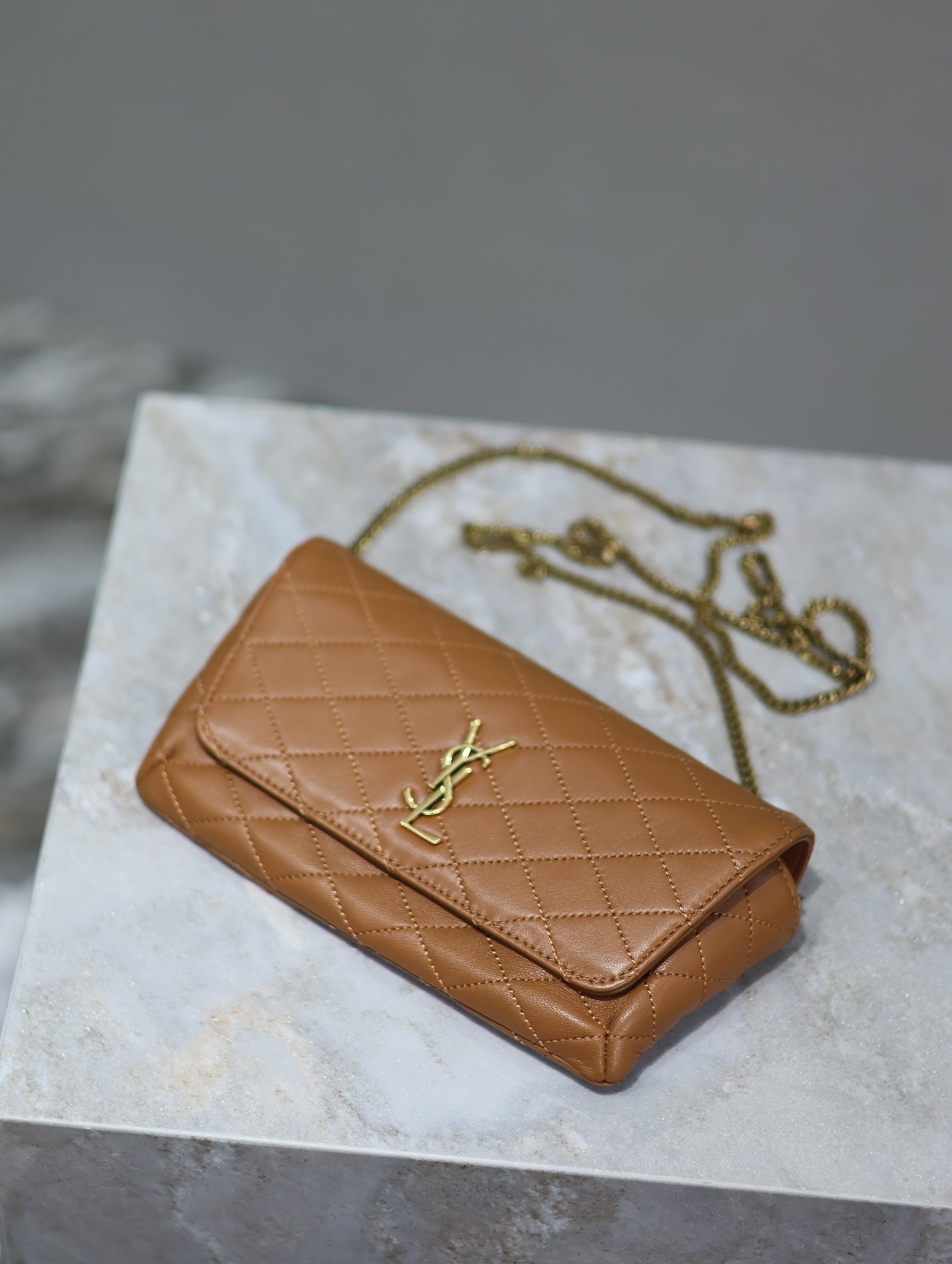 Gaby Phone Bag 19cm Light Brown Quilted Leather GHW