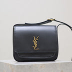 NIKI BABY 22 IN BLACK CALFSKIN GOLD LOGO