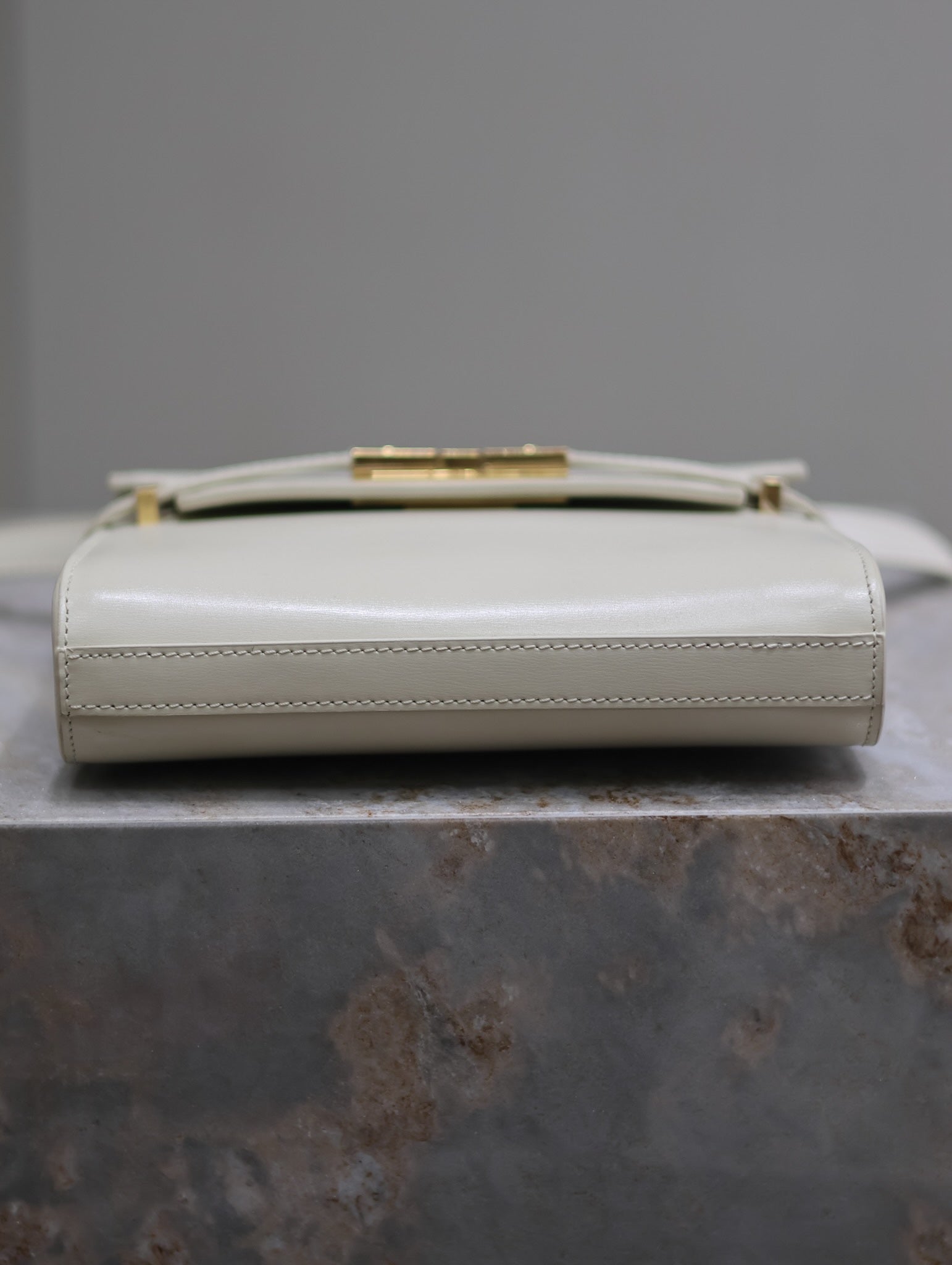 YSL 25S MINI MANHATTAN 19 IN BLANC  CALFSKIN GOLD HARDWRE