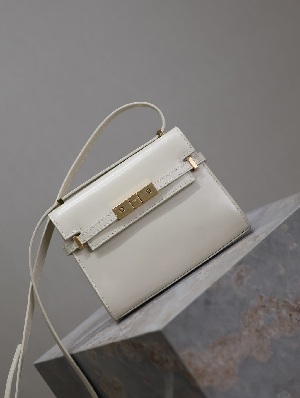 YSL 25S MINI MANHATTAN 19 IN BLANC  CALFSKIN GOLD HARDWARE