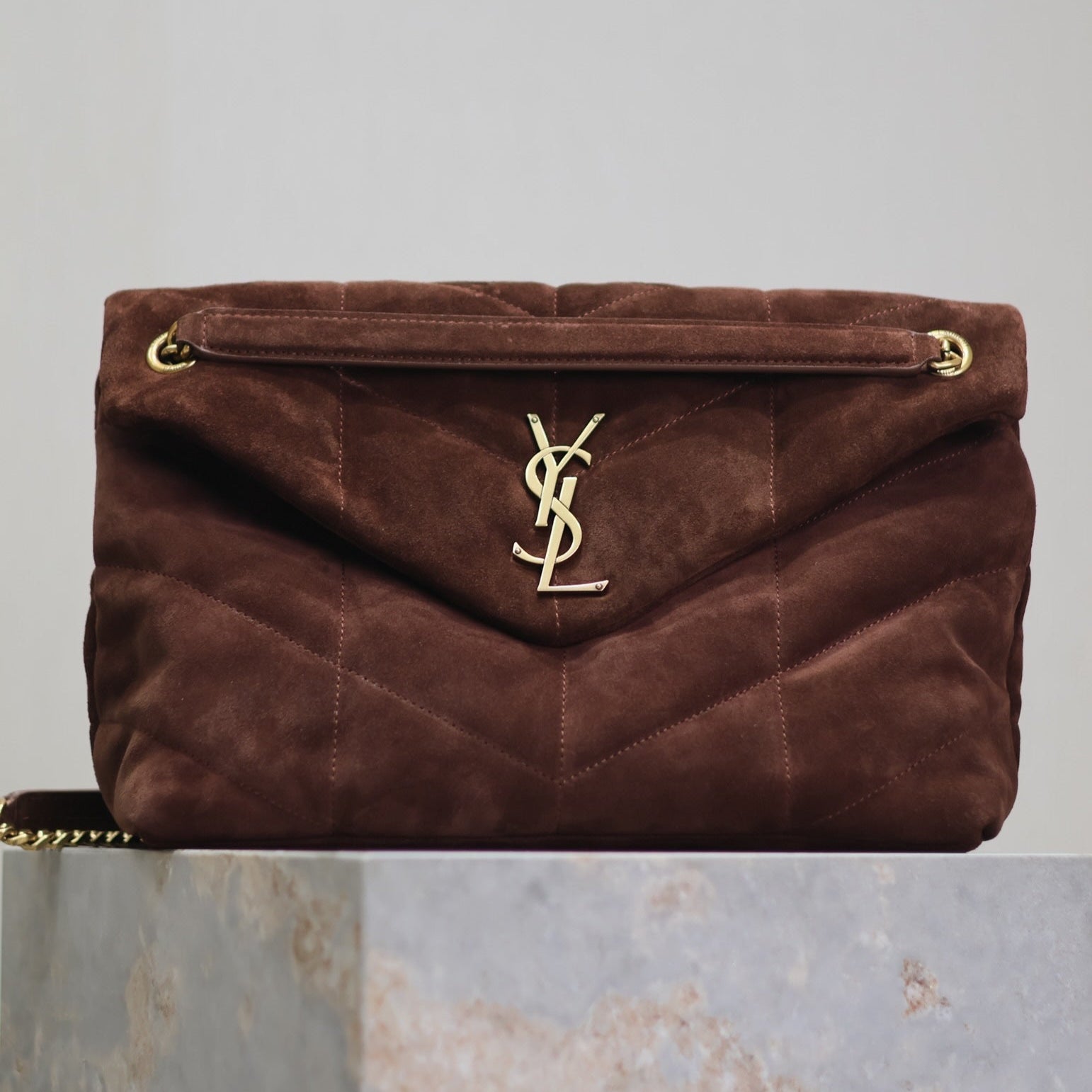 YSL 25S LOULOU PUFFER GM 35 IN DARK BROWN SUEDE GOLD HARDWARE