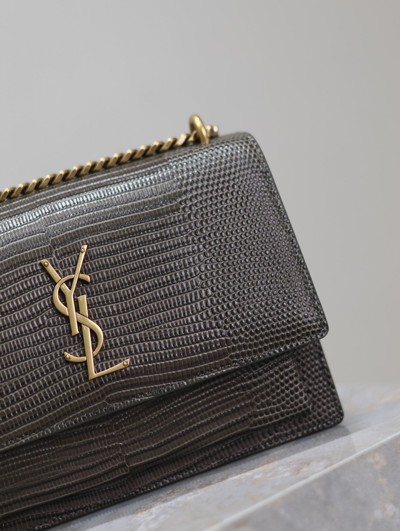 YSL 25S SUNSET MEDIUM 22 IN BROWN LIZARD-EMBOSSED CALFSKIN GOLD HARDWARE