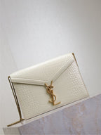 CASSANDRA CHAIN BAG 22 IN WHITE CROCODILE PATTERN CALFSKIN GOLD HARDWARE