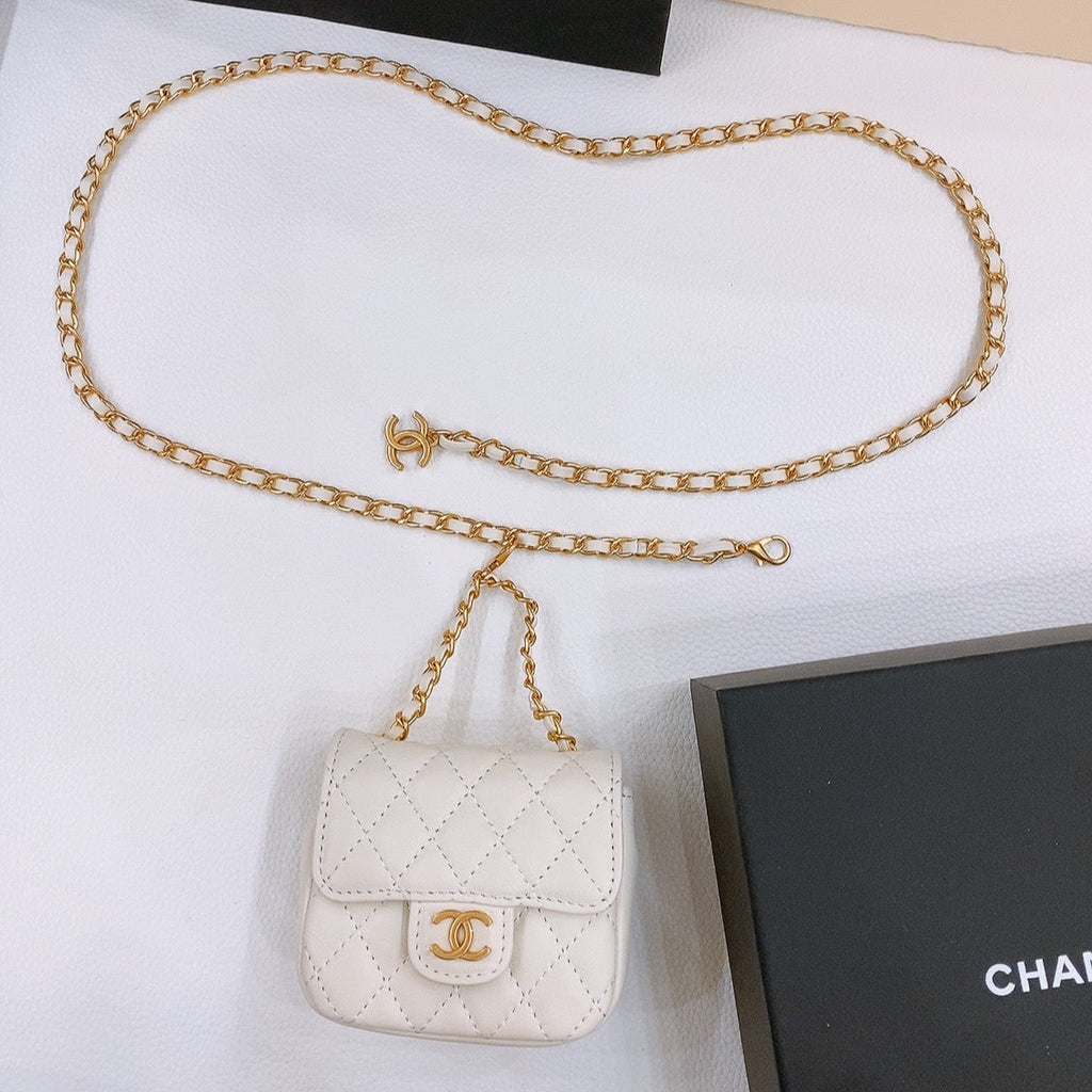 CHAIN BELT WITH GOLD METAL WHITE CALFSKIN INTERLINKING STRAPS AND MINI BAG ATTACHMENT