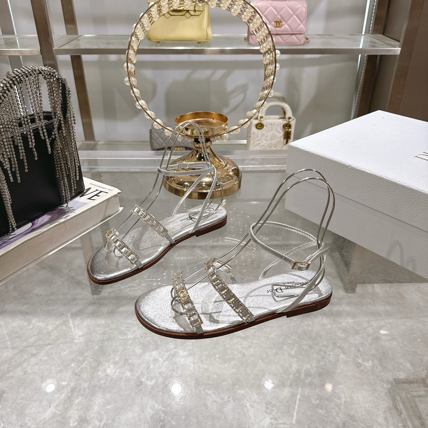 FLAT SANDALS 25S IN SILVER CALFSKIN RHINESTONES STRAP
