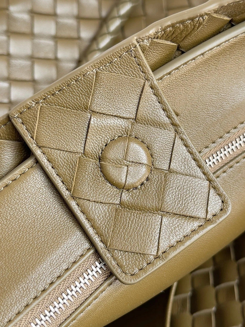 Bottega Veneta 2026 Andiamo Bag 42cm Muddy Brown Nappa Leather