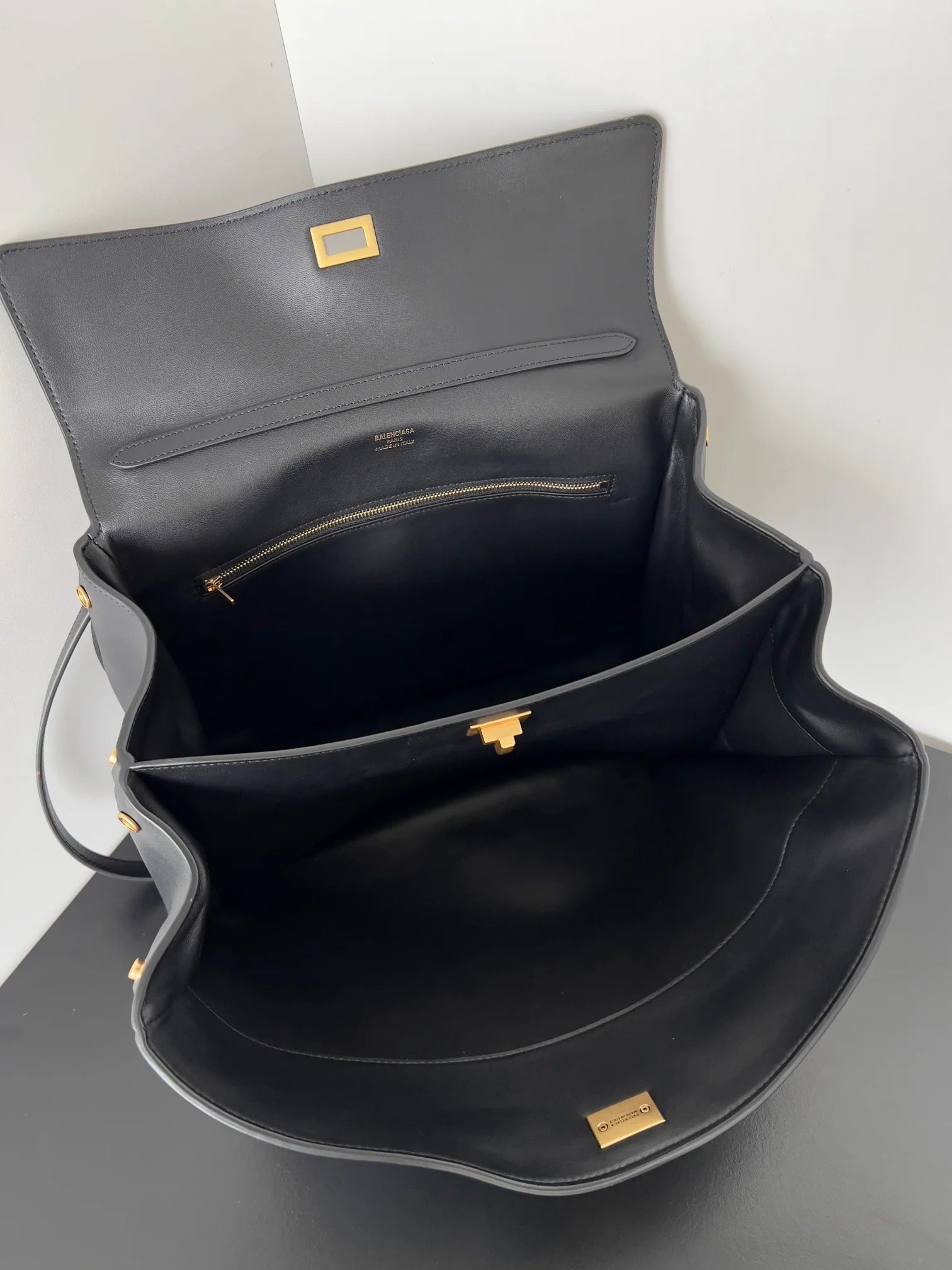 Balenciaga Medium Rodeo Bag 35 Black Calfskin Gold Hardware