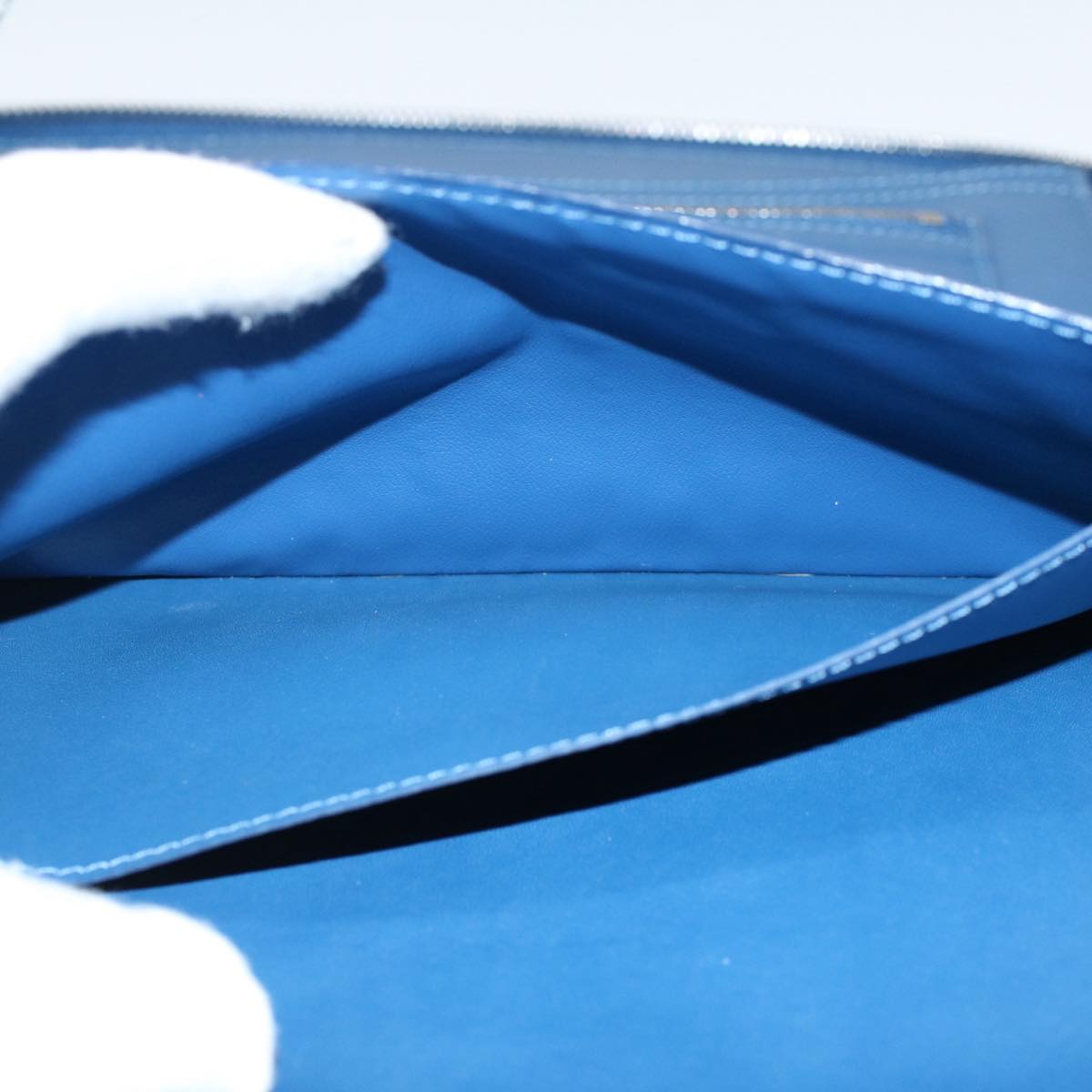 LO-LV bags 1689