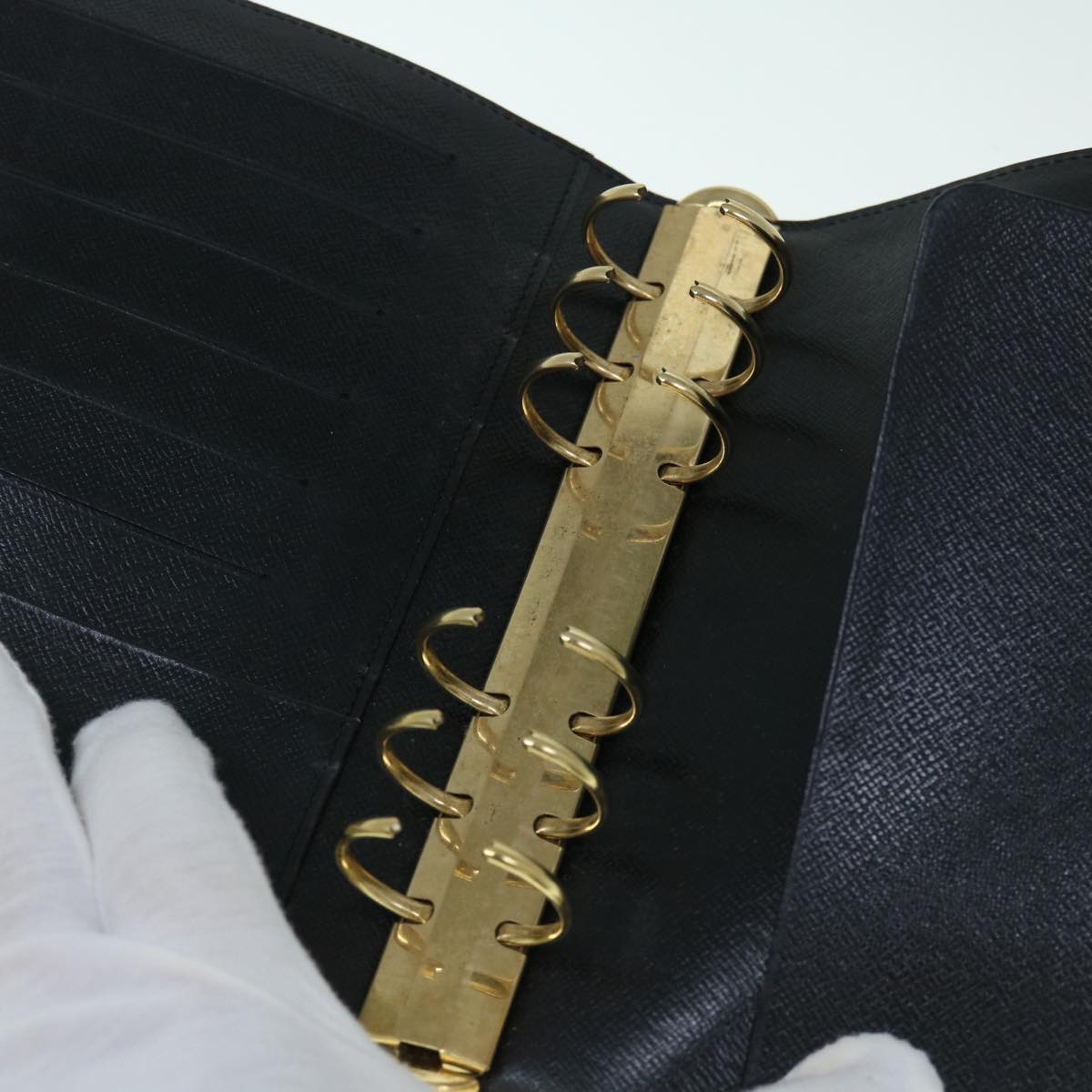 LO-LV bags 2330