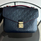 Pochette Metis
