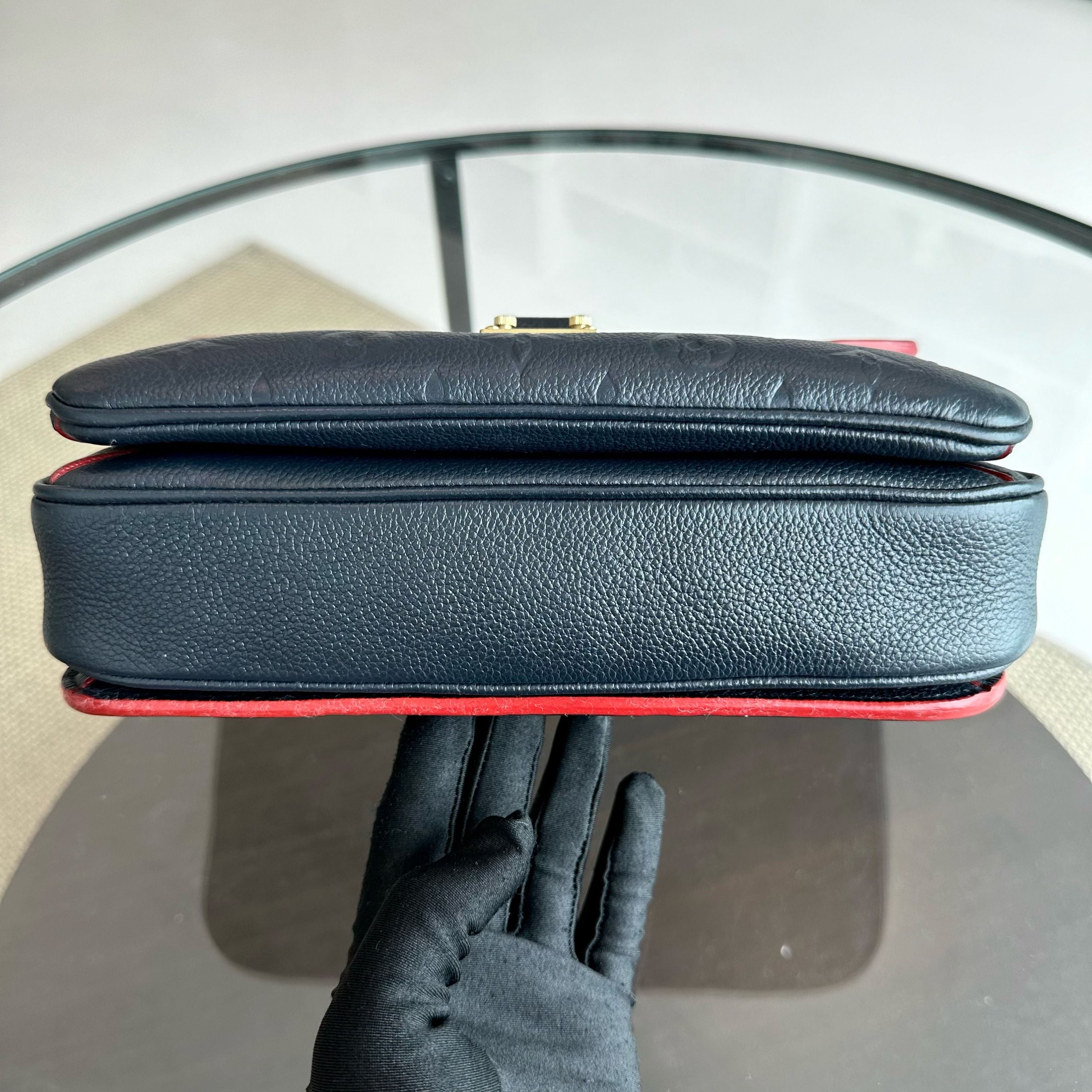Pochette Metis