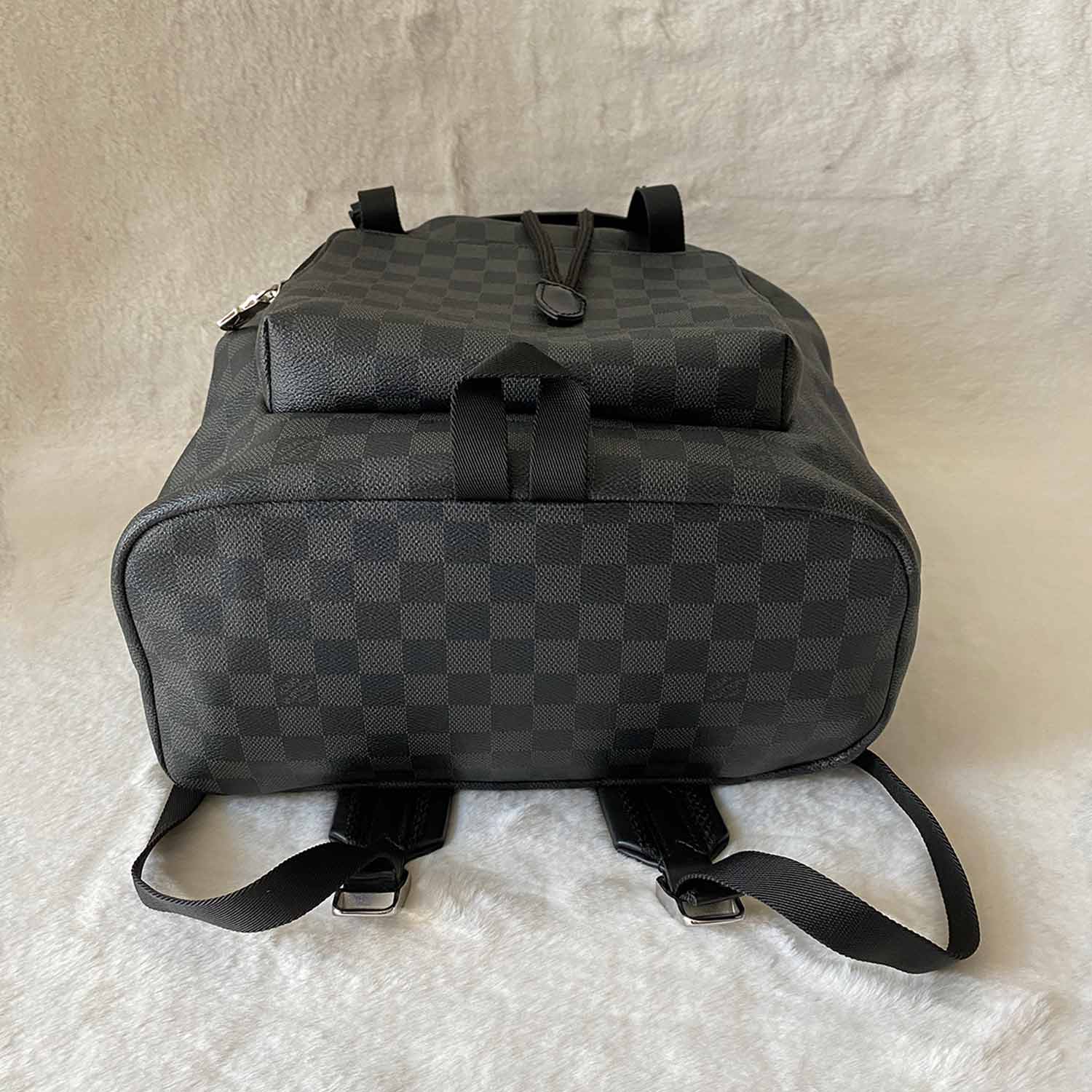 LO-LV bags 1659