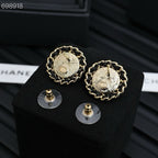 CC 25P STUD EARRINGS IN BLUE DENIM BLACK CALFSKIN-THREADED BUTTON