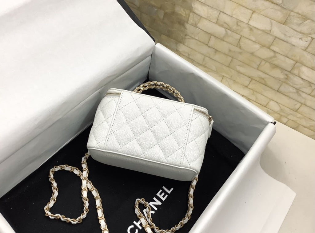 CHL - Small Vanity Case White For Women Bags 5.9in/15LO