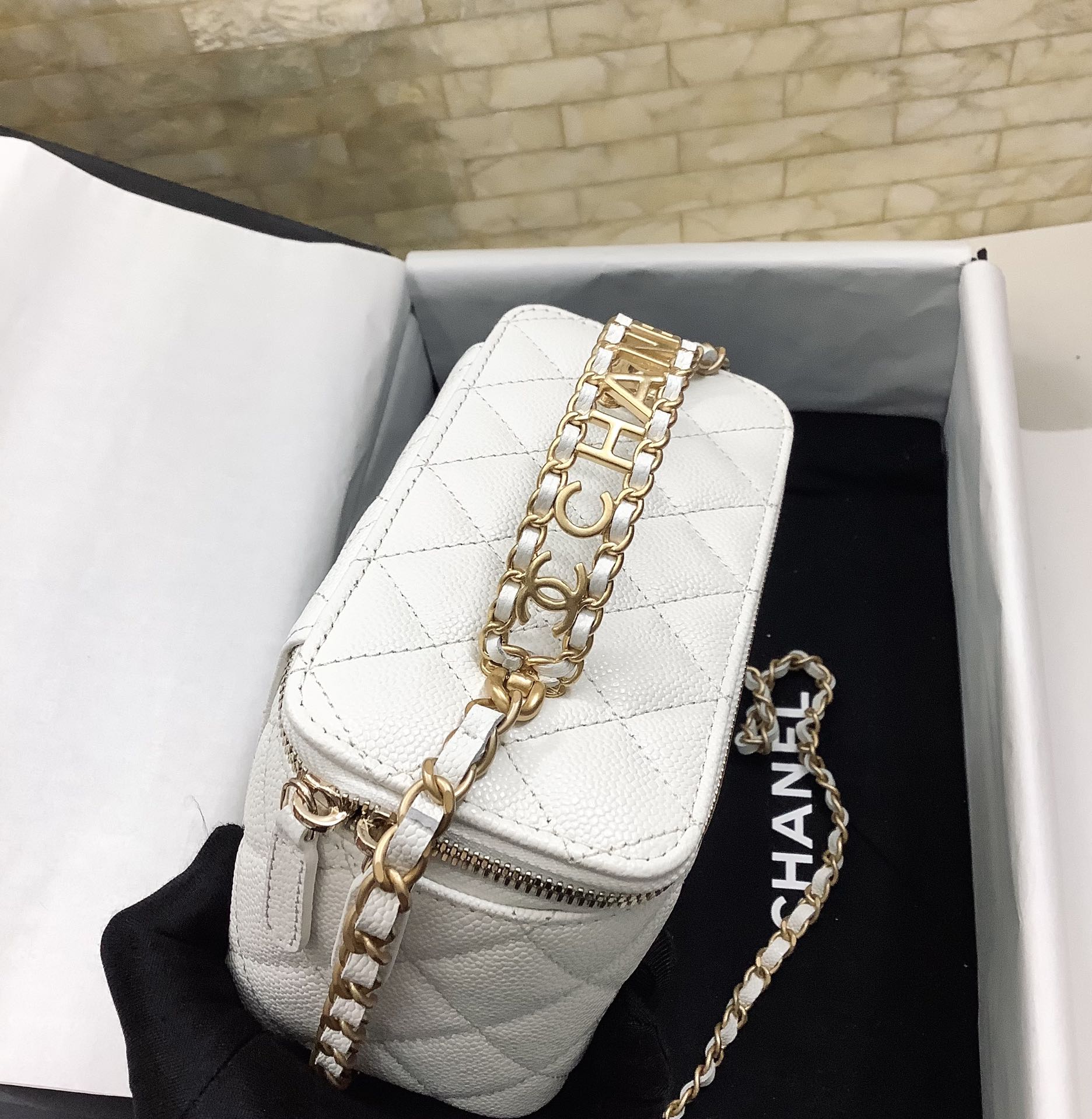 CHL - Small Vanity Case White For Women Bags 5.9in/15LO