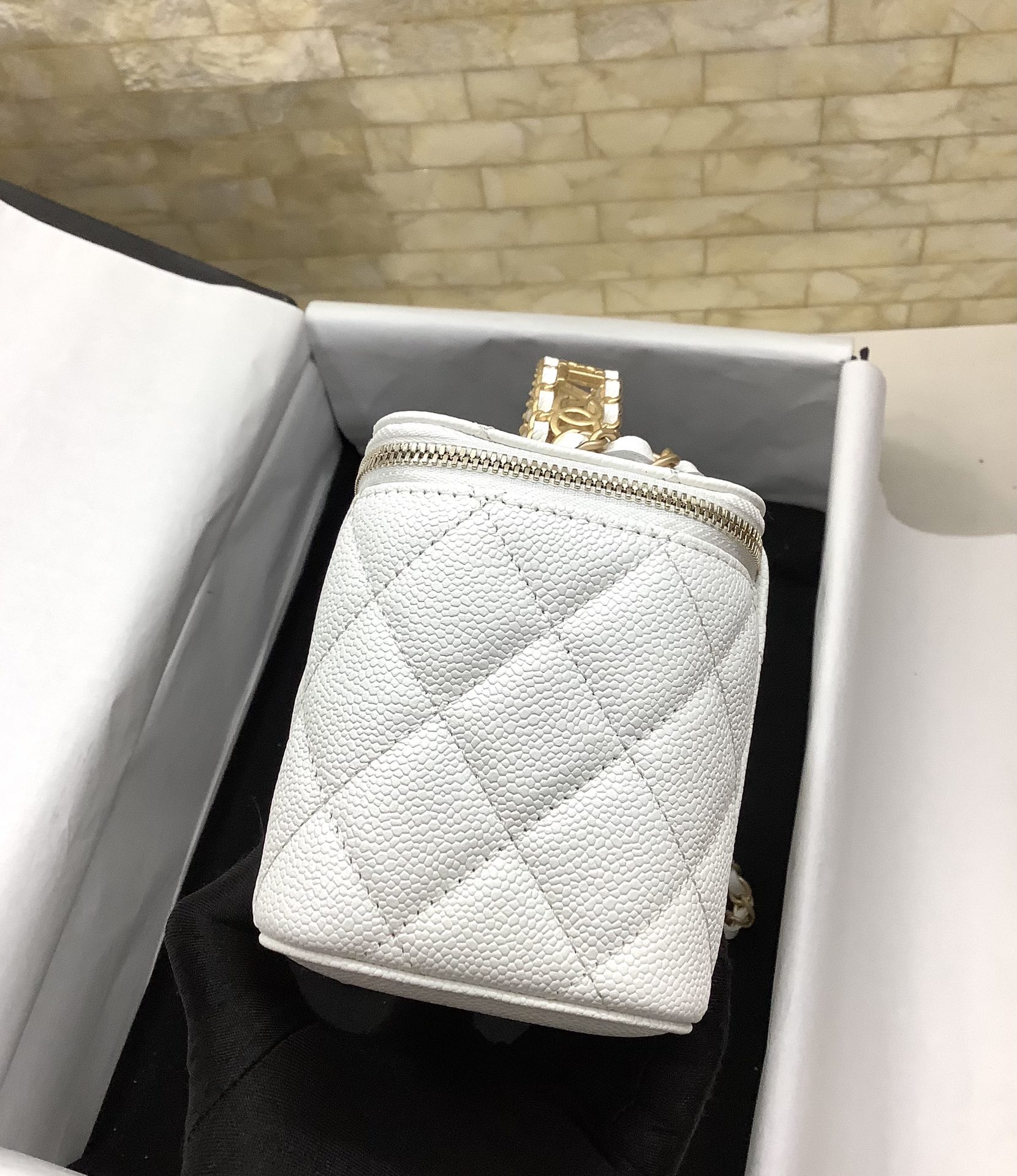 CHL - Small Vanity Case White For Women Bags 5.9in/15LO