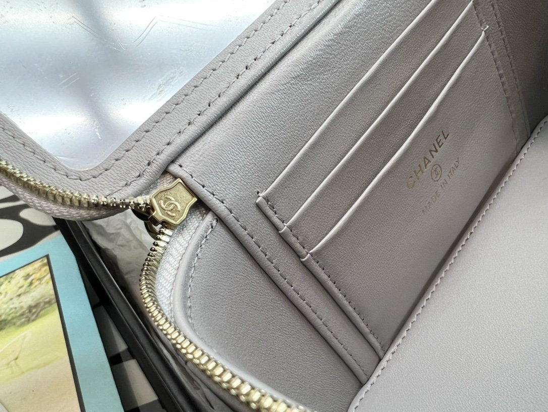 CHL - Vanity With Chain Gray For Women Bags 6.2in/16LO